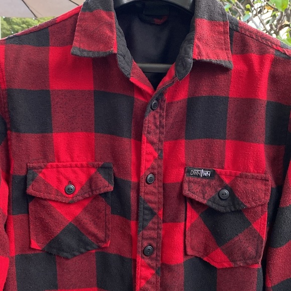 3 for $12 Downtown Men's Long Sleeve Button Plaid Flannel Shirt in Red & Black S - Picture 4 of 6